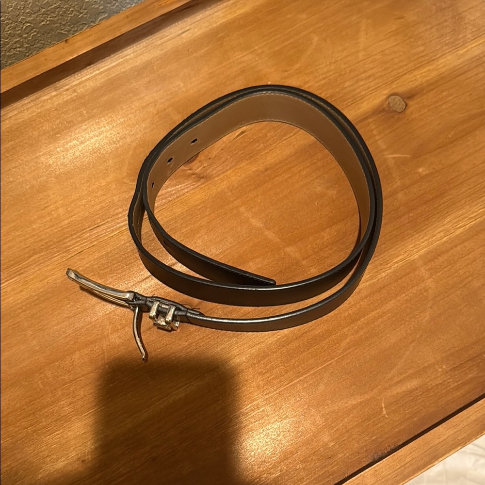 Women’s leather black belt